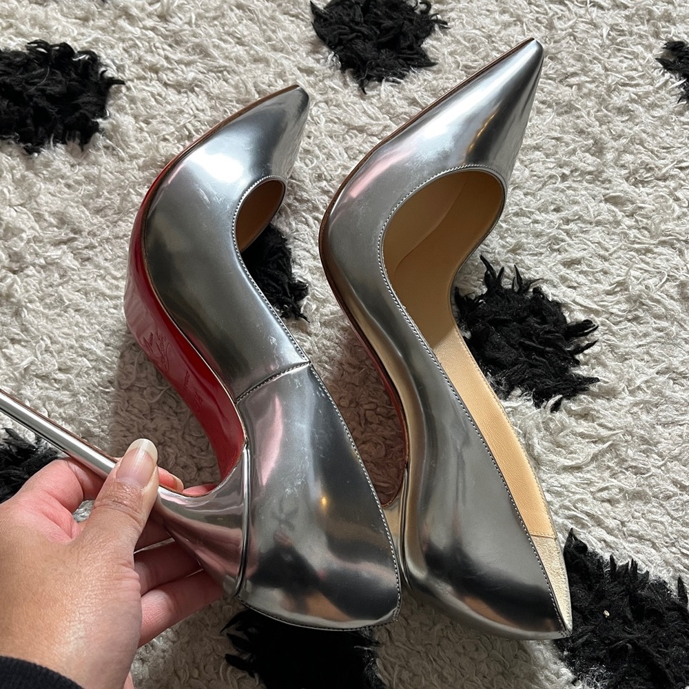 Christian Louboutin size 37.5 so Kate 120 Silver High Heel Pumps - Picture 15 of 16